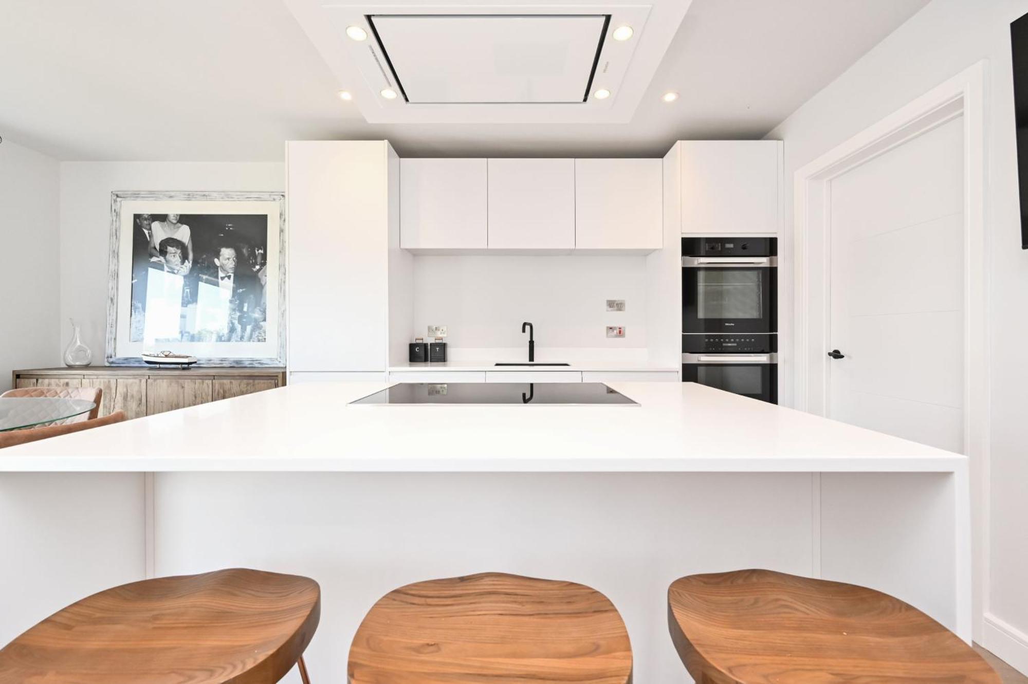 Villa 1 The Nest - Luxury Modern House Nr Beach & Bars With Sea Views & Free Parking à Charlestown  Extérieur photo