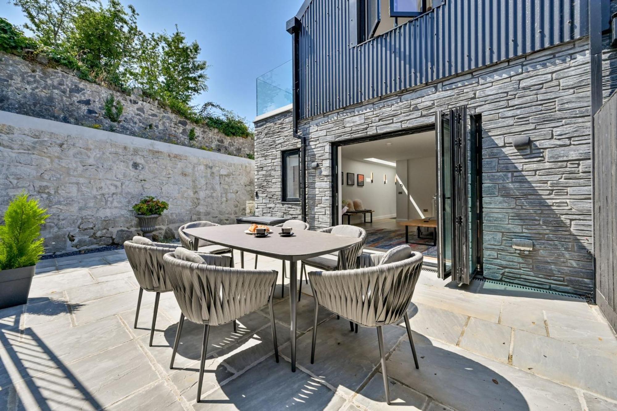 Villa 1 The Nest - Luxury Modern House Nr Beach & Bars With Sea Views & Free Parking à Charlestown  Extérieur photo